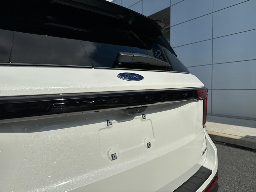 new 2025 Ford Explorer car, priced at $61,242