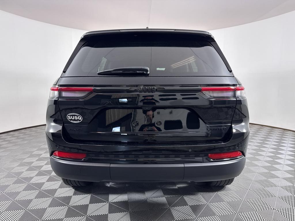 used 2023 Jeep Grand Cherokee car, priced at $33,803