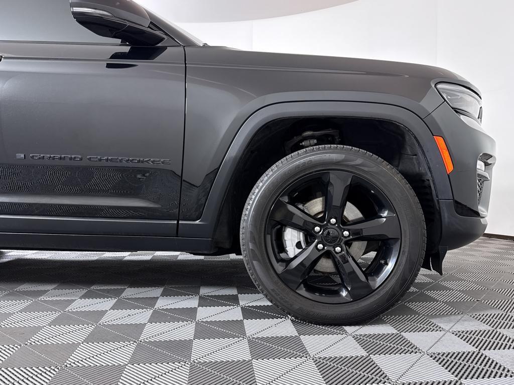 used 2023 Jeep Grand Cherokee car, priced at $33,803