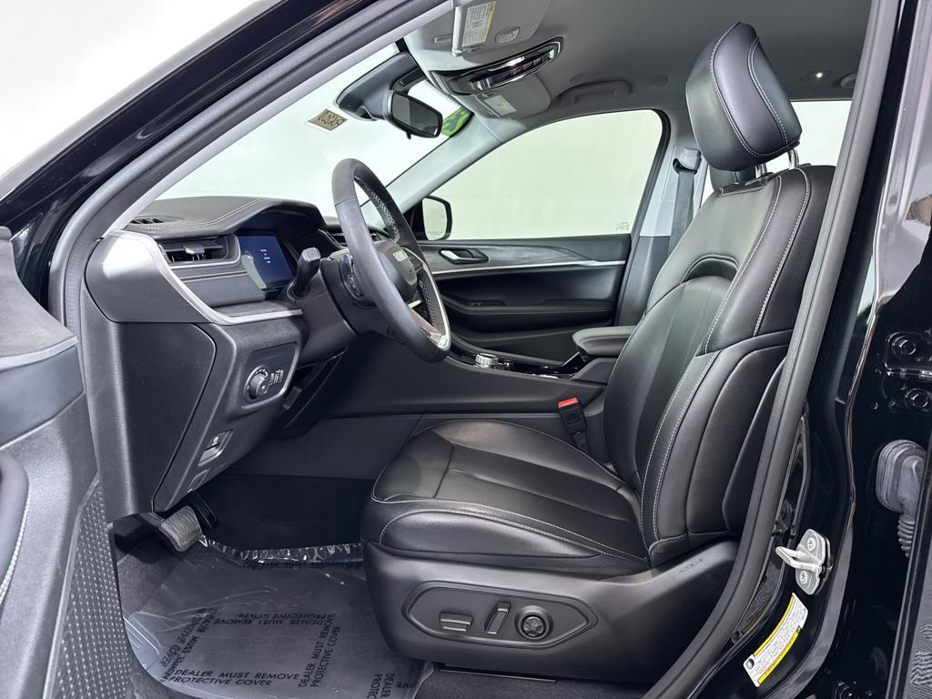 used 2023 Jeep Grand Cherokee car, priced at $33,803