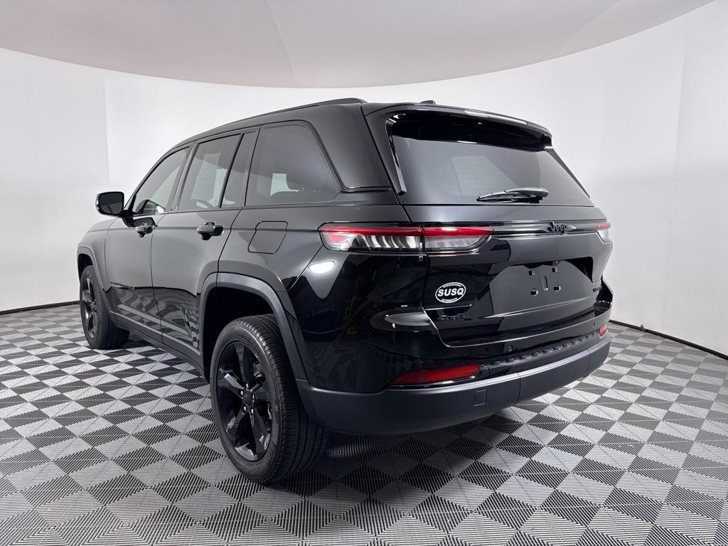 used 2023 Jeep Grand Cherokee car, priced at $33,803