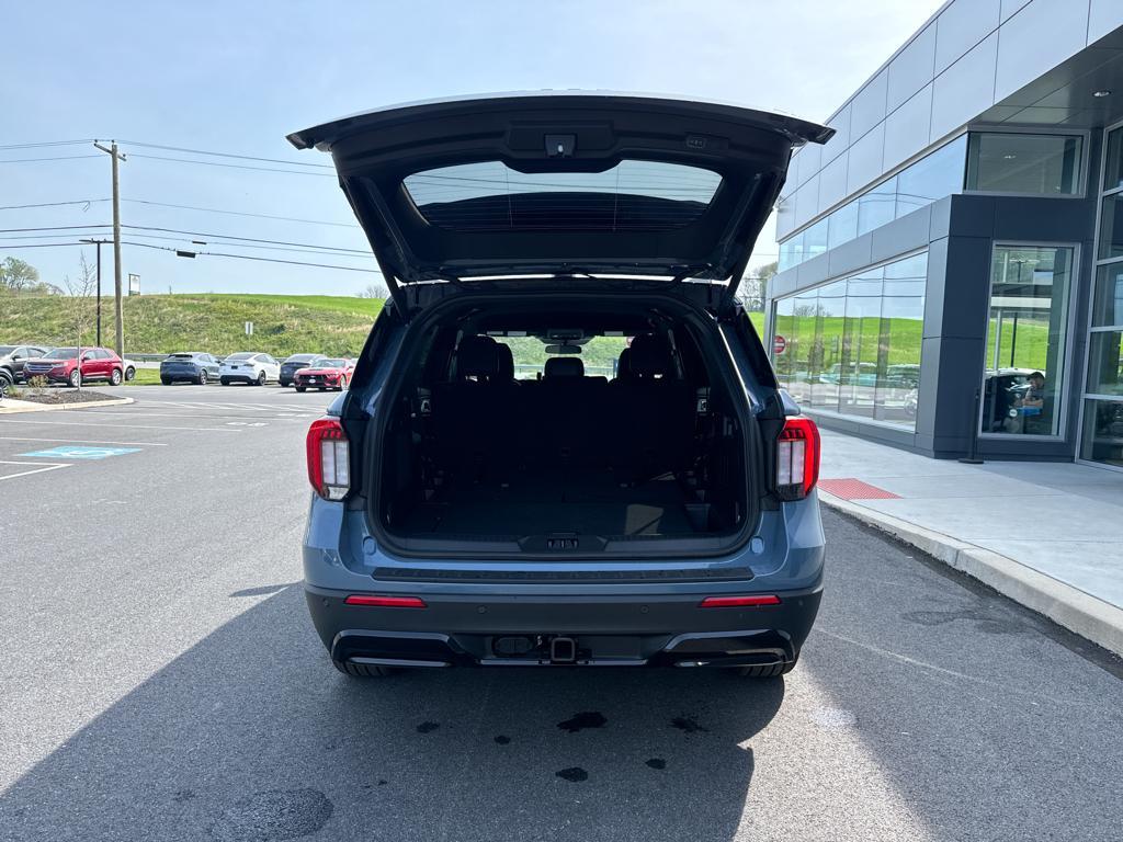 new 2025 Ford Explorer car, priced at $50,532