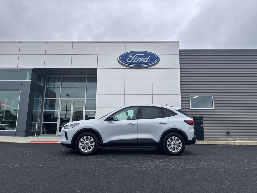 new 2025 Ford Escape car, priced at $27,050