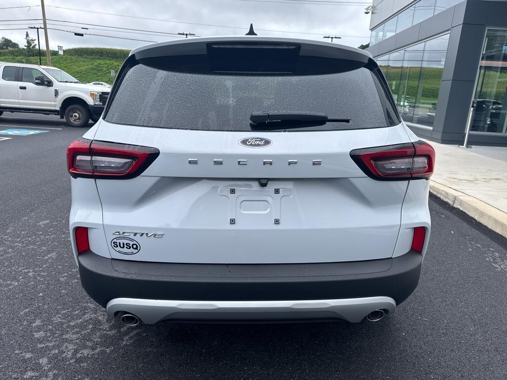 new 2025 Ford Escape car, priced at $27,050