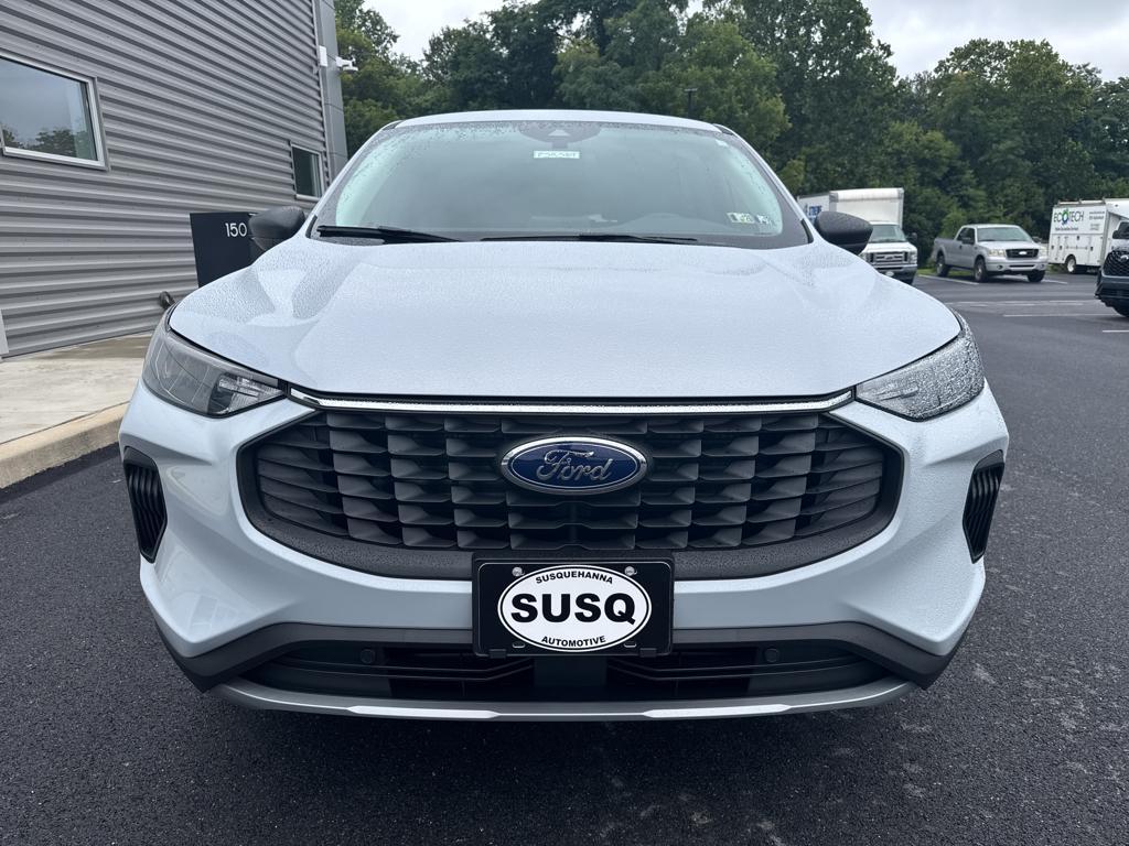 new 2025 Ford Escape car, priced at $27,050