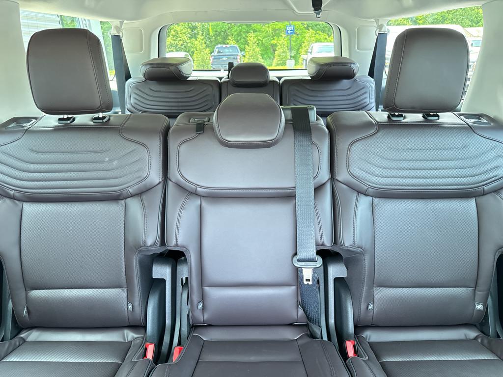 new 2025 Ford Expedition Max car, priced at $94,085