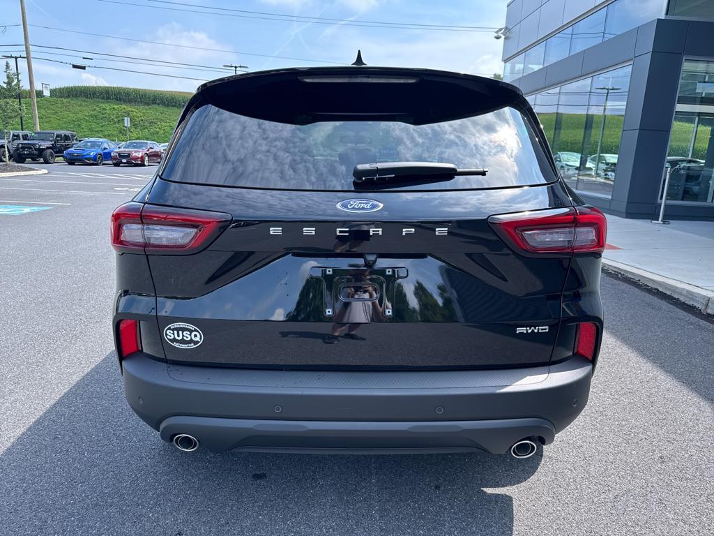 new 2025 Ford Escape car, priced at $33,085