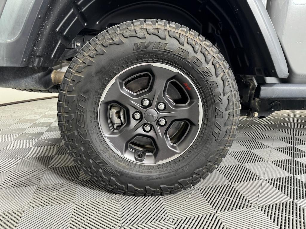 used 2021 Jeep Gladiator car, priced at $40,690