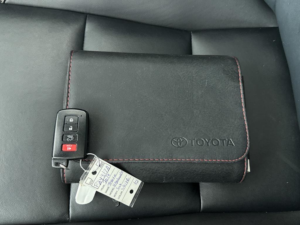 used 2019 Toyota Highlander car, priced at $31,703