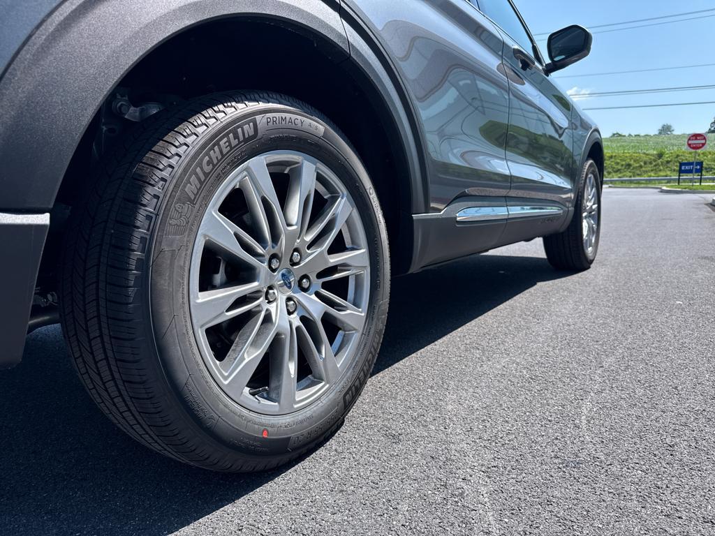 new 2025 Ford Explorer car, priced at $44,691