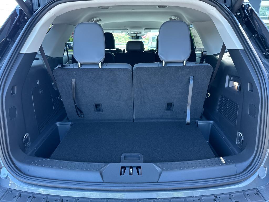 new 2025 Ford Explorer car, priced at $44,691