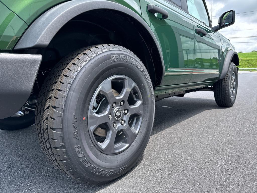 new 2025 Ford Bronco car, priced at $44,374