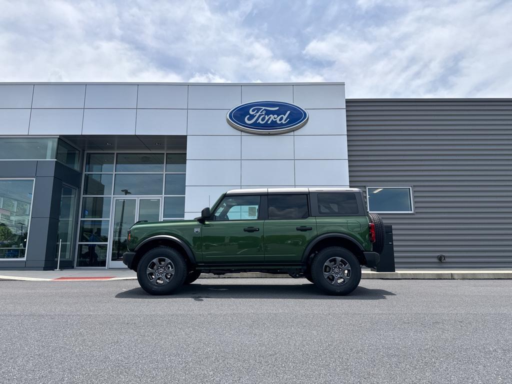 new 2025 Ford Bronco car, priced at $44,374