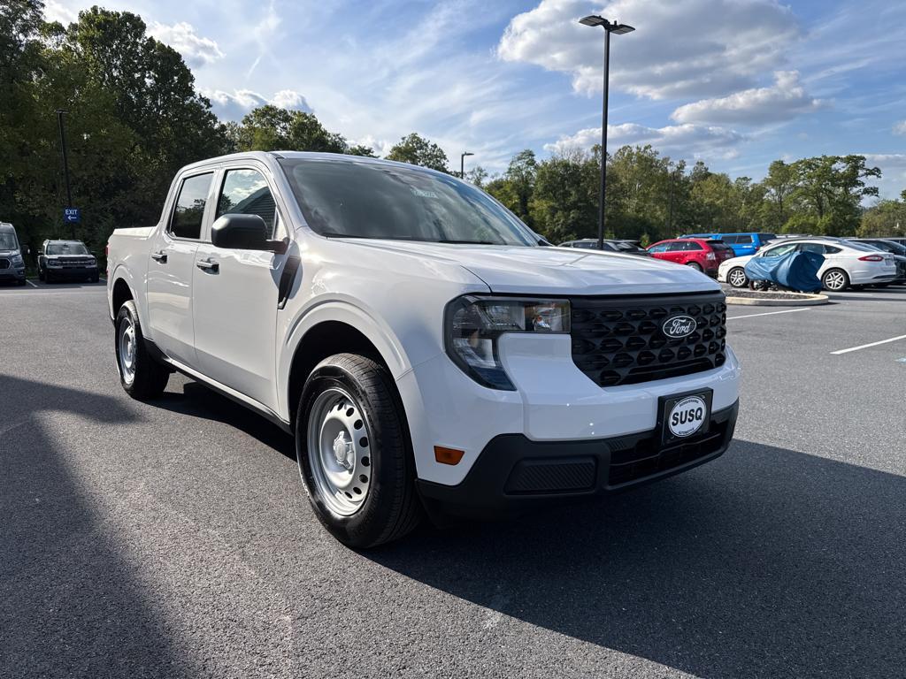 new 2025 Ford Maverick car, priced at $33,095