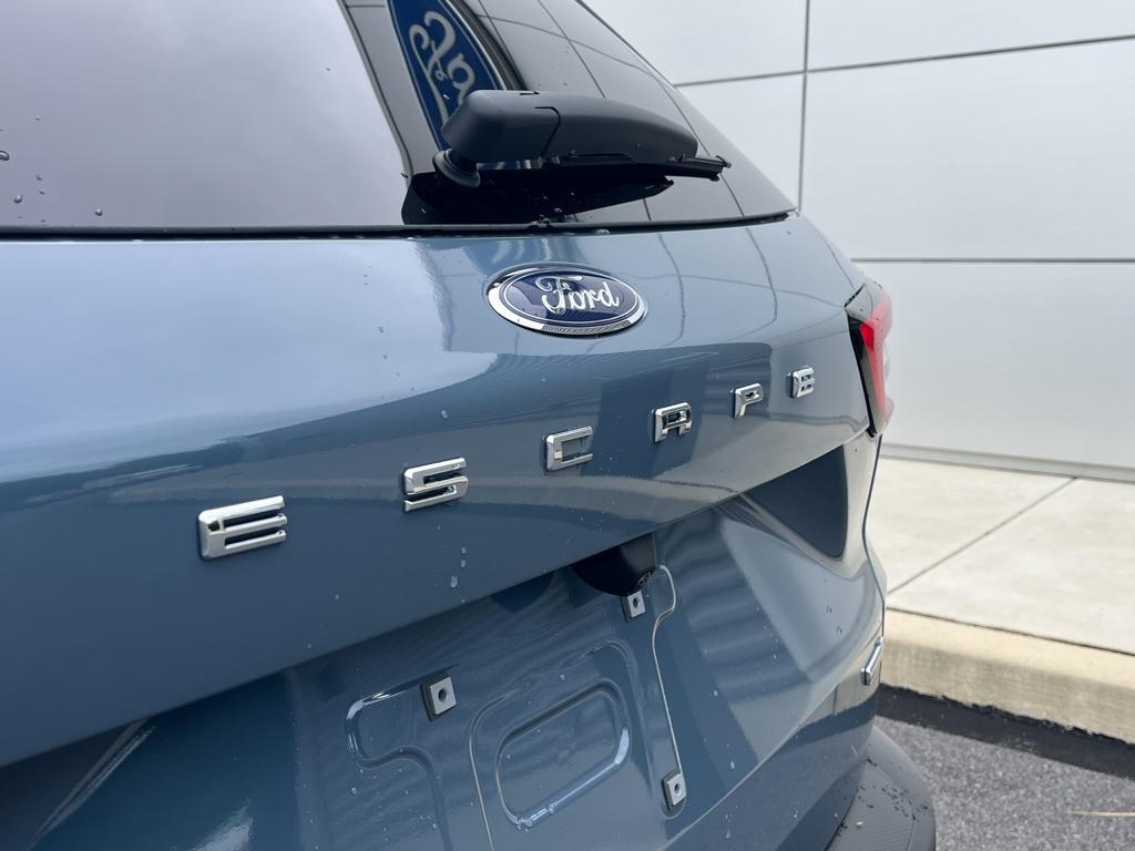 new 2025 Ford Escape car, priced at $35,180