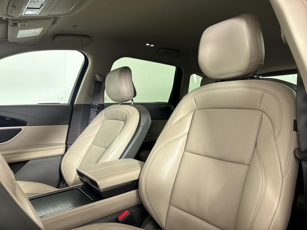 used 2024 Lincoln Nautilus car, priced at $45,990