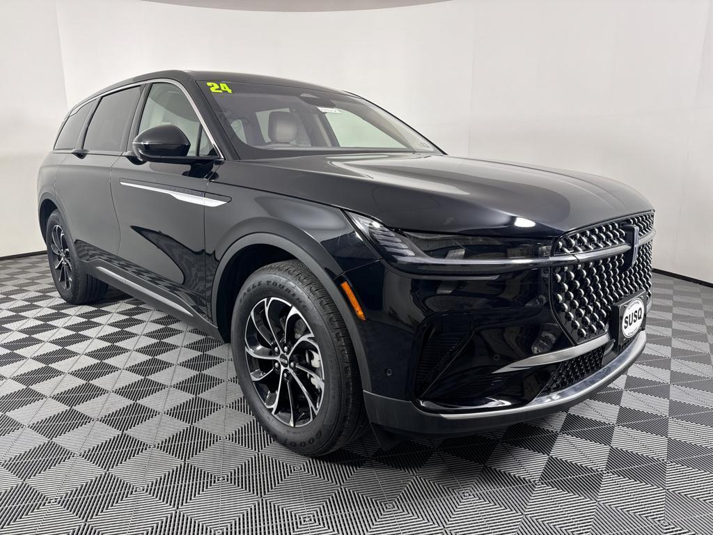 used 2024 Lincoln Nautilus car, priced at $45,990