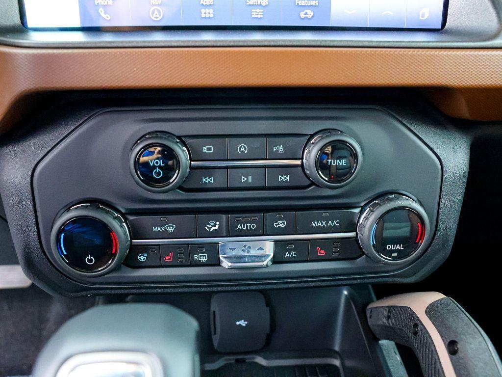 new 2024 Ford Bronco car, priced at $48,078