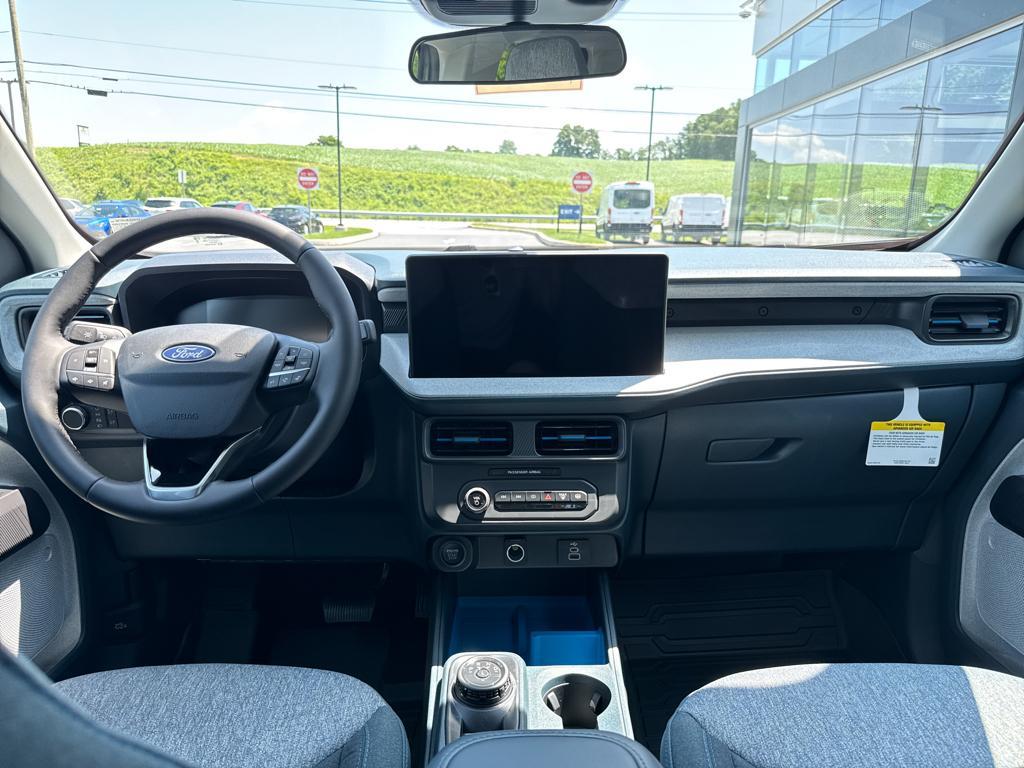 new 2025 Ford Maverick car, priced at $35,074