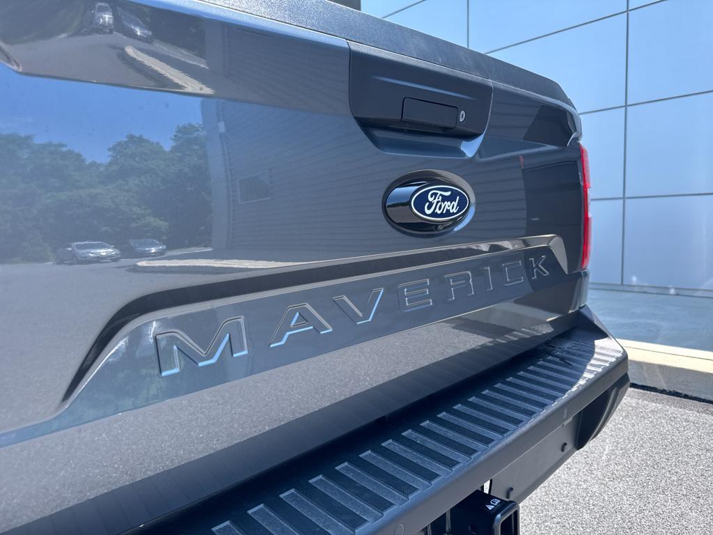 new 2025 Ford Maverick car, priced at $35,074