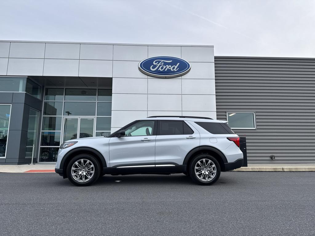 new 2025 Ford Explorer car, priced at $47,160