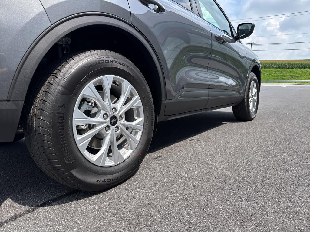 new 2025 Ford Escape car, priced at $32,240