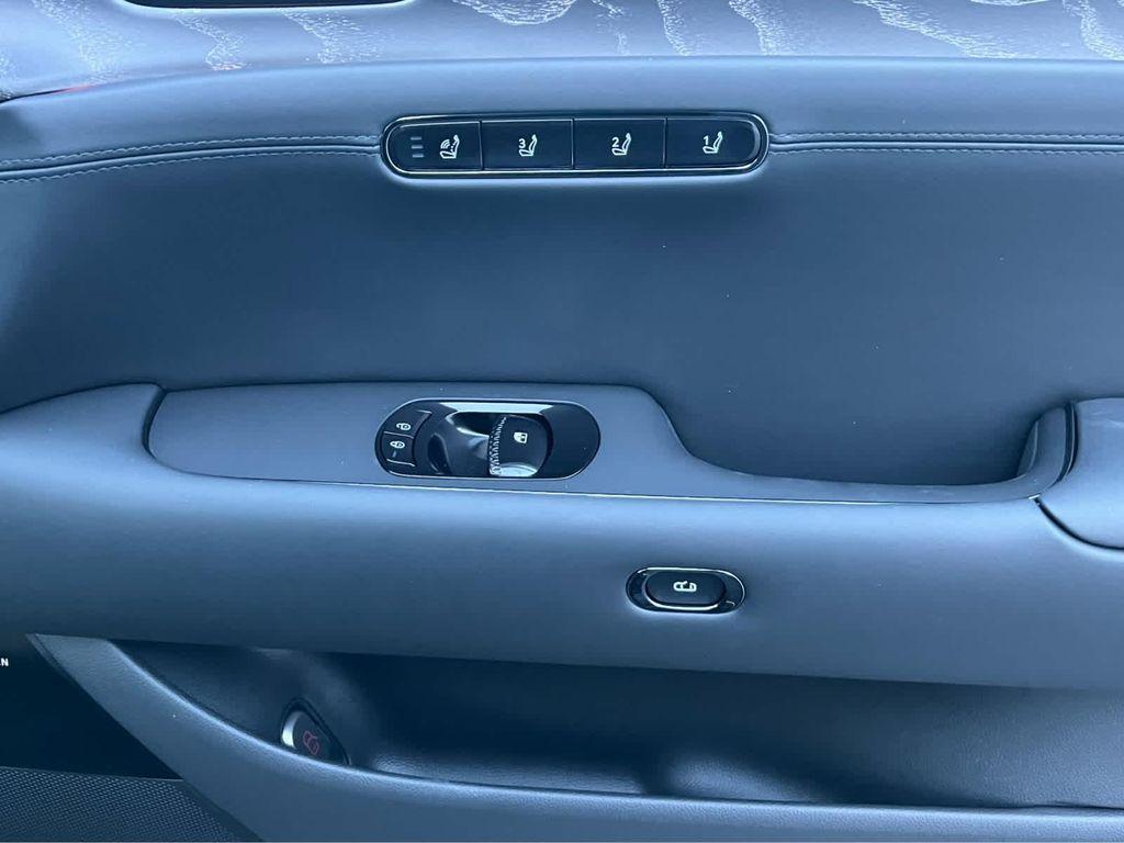 new 2026 Genesis G90 car, priced at $108,130