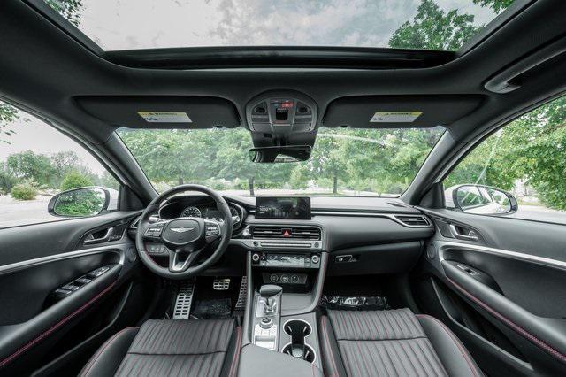new 2025 Genesis G70 car