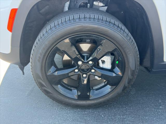 used 2023 Jeep Grand Cherokee car, priced at $32,995