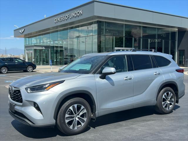 used 2021 Toyota Highlander car, priced at $35,895
