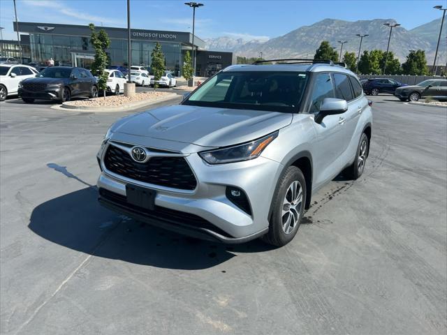 used 2021 Toyota Highlander car, priced at $35,895