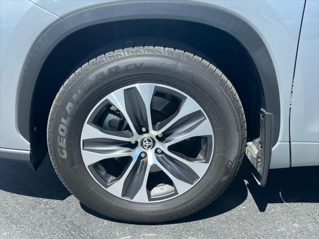 used 2021 Toyota Highlander car, priced at $35,895