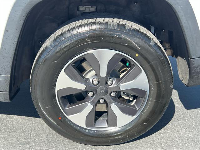 used 2024 Jeep Grand Cherokee 4xe car, priced at $34,895