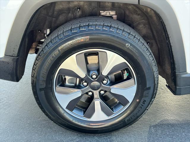 used 2024 Jeep Grand Cherokee 4xe car, priced at $34,895
