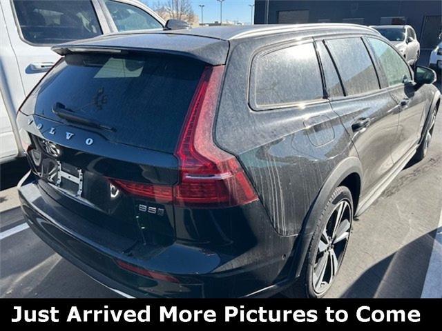 used 2024 Volvo V60 Cross Country car, priced at $41,380