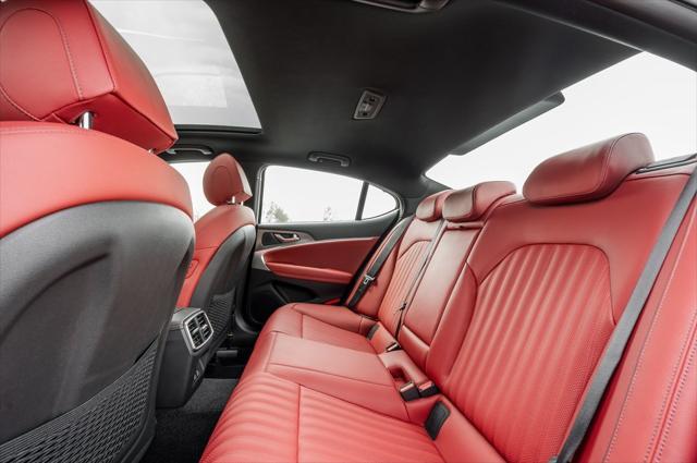new 2025 Genesis G70 car, priced at $48,687