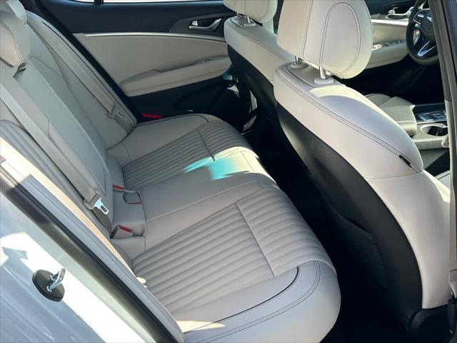 new 2025 Genesis G70 car, priced at $54,875