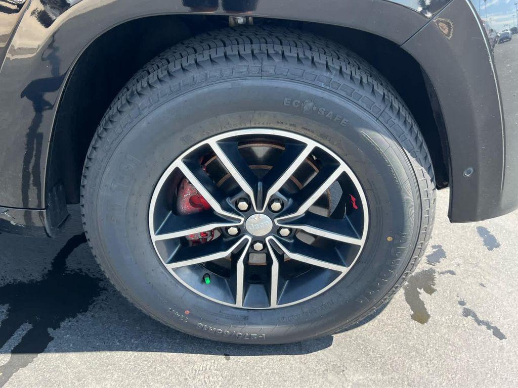 used 2017 Jeep Grand Cherokee car, priced at $19,899