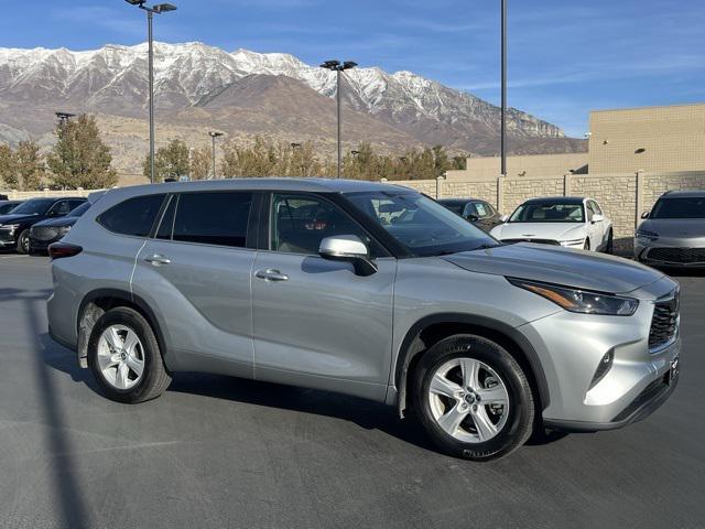 used 2024 Toyota Highlander car, priced at $38,495