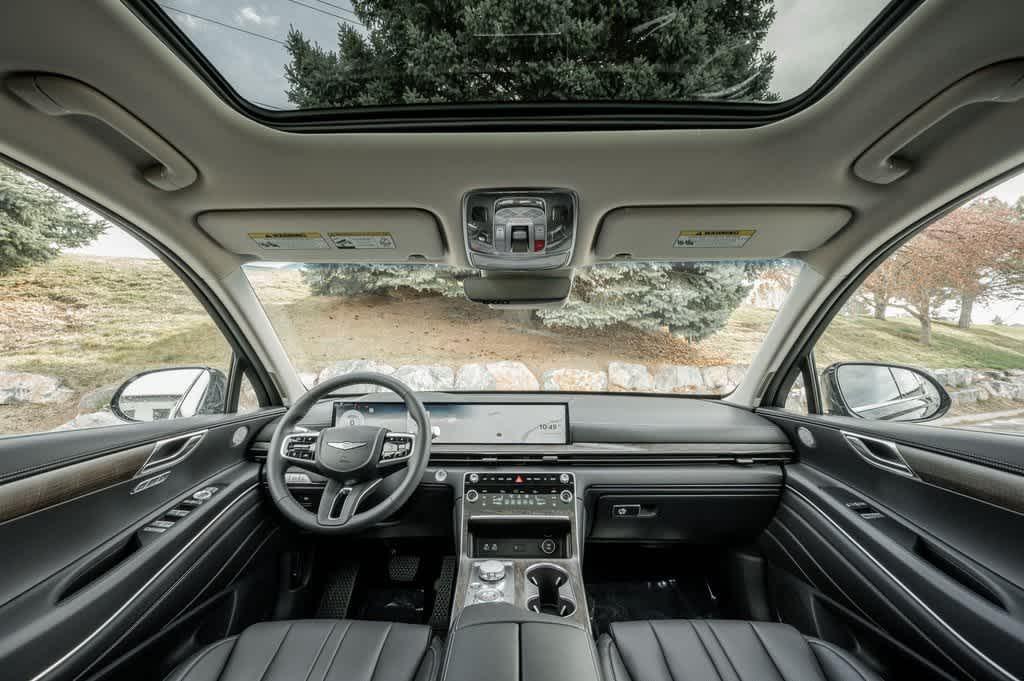 new 2025 Genesis GV80 car, priced at $64,670