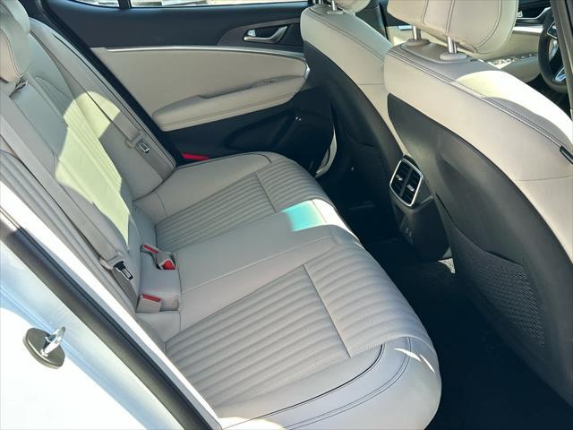 new 2025 Genesis G70 car, priced at $50,865