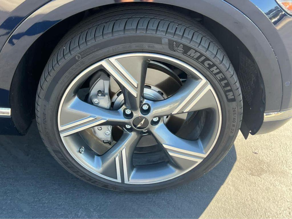 new 2025 Genesis GV80 car, priced at $67,995