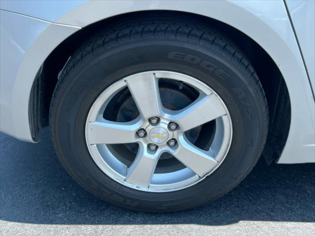 used 2014 Chevrolet Cruze car, priced at $5,499