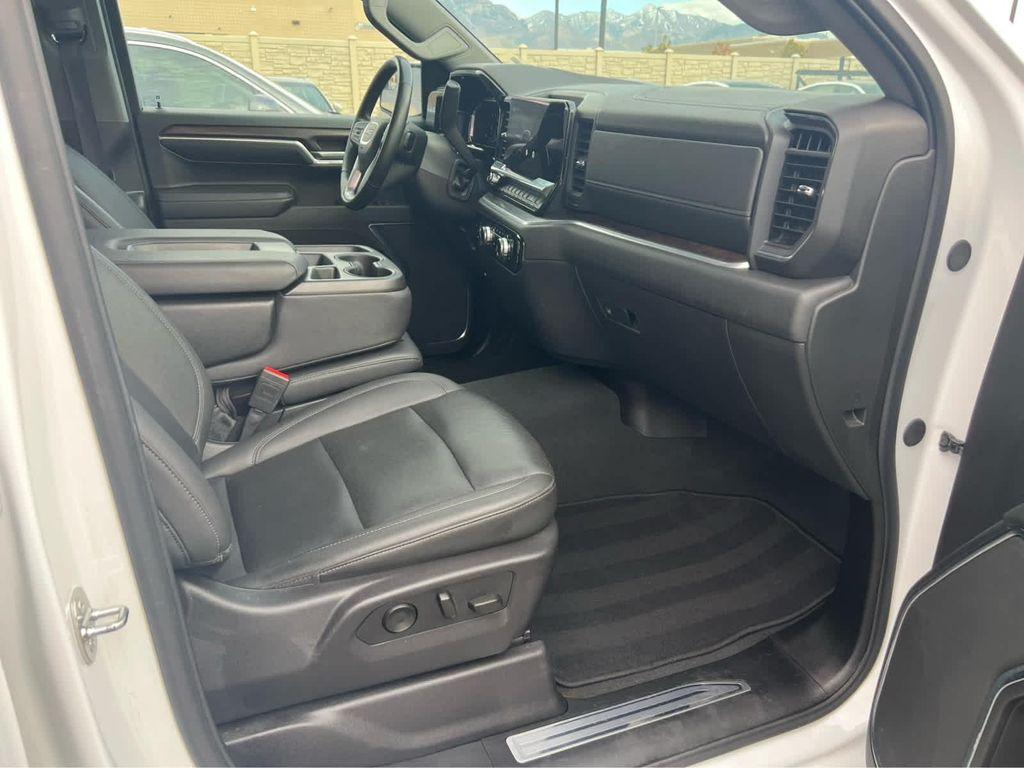 used 2024 GMC Sierra 1500 car, priced at $44,999