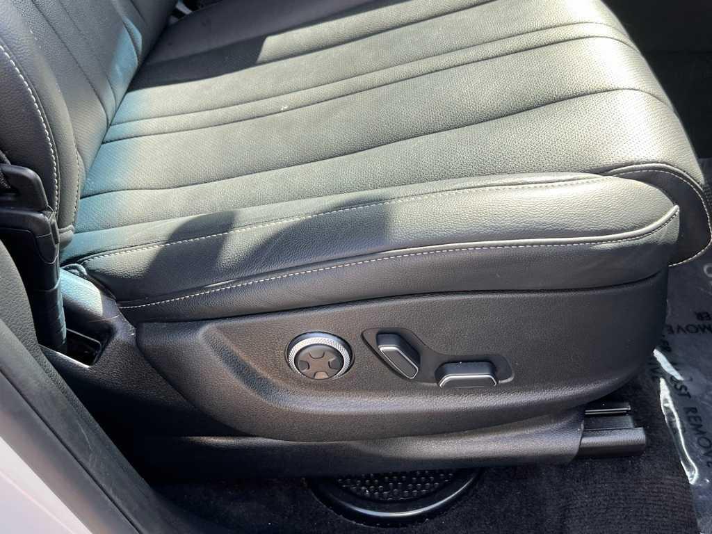 used 2024 Genesis GV80 car, priced at $39,249