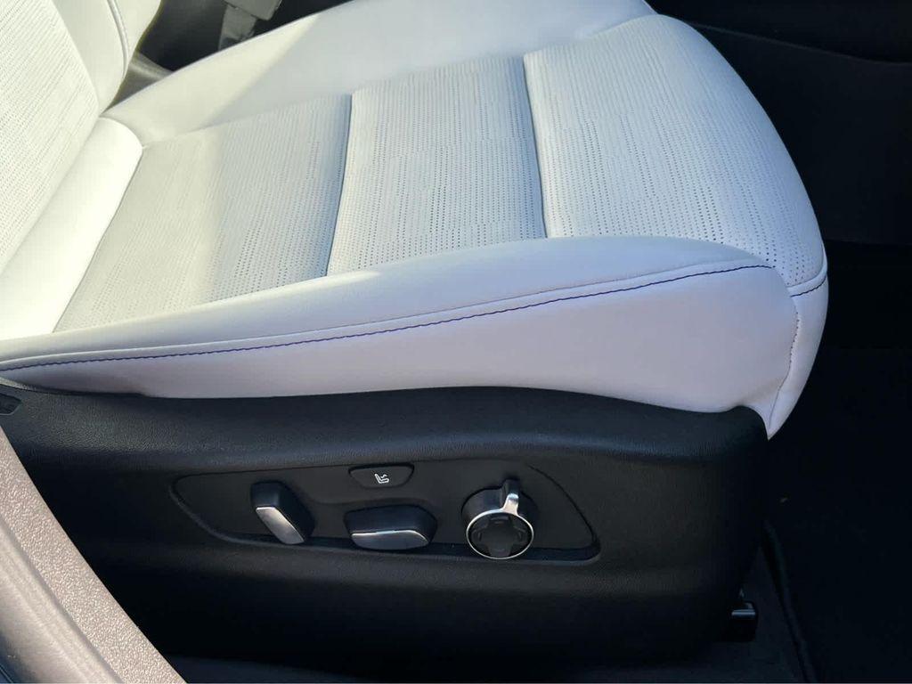 used 2024 Cadillac XT4 car, priced at $35,480