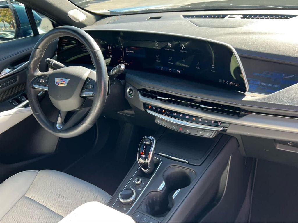 used 2024 Cadillac XT4 car, priced at $35,480