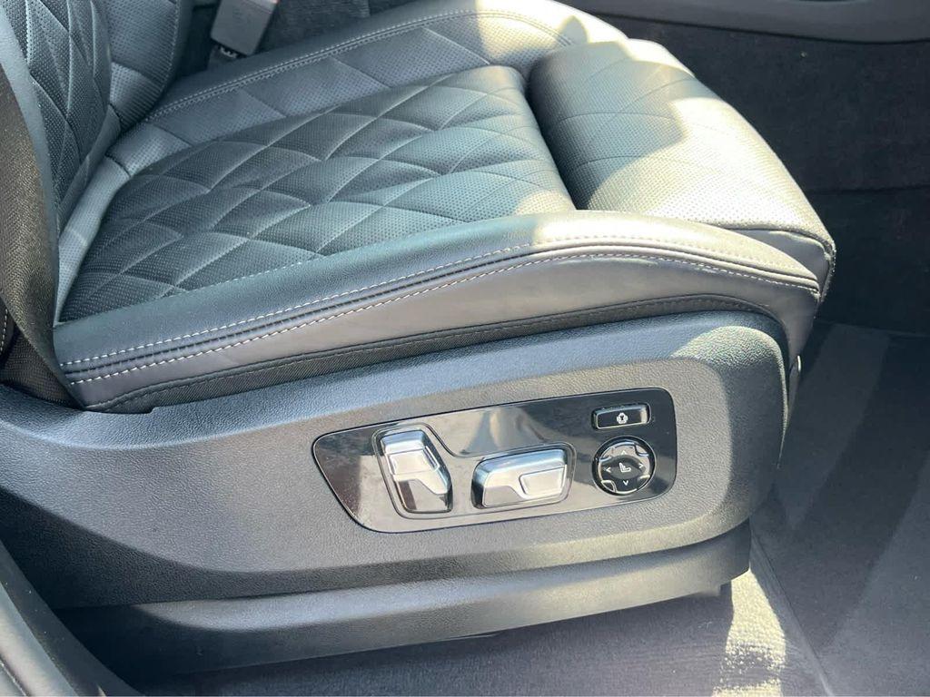 used 2024 BMW X7 car, priced at $53,999