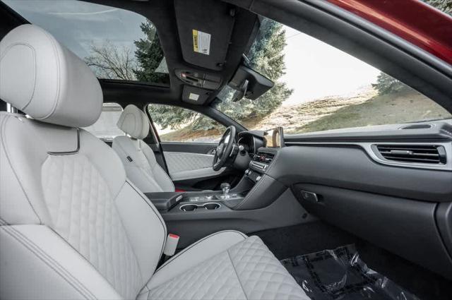 new 2025 Genesis G70 car, priced at $59,450