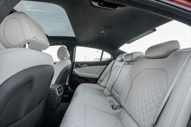 new 2025 Genesis G70 car, priced at $59,450